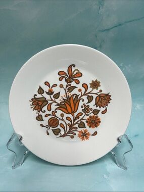 Vintage J&G Meakin LOTUS salad Plates 
Set of 2